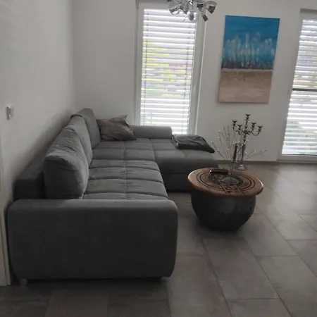 Apartment Mallow